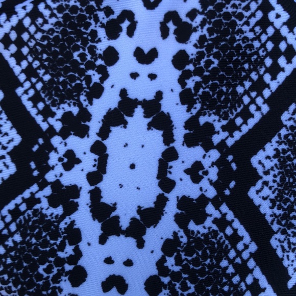 NWOT black and white python snake skin print strapless bikini - Picture 3 of 13